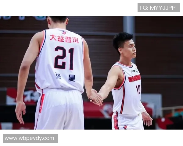 深圳篮球队近期状态分析与表现评估全面解读 深圳篮球队近期状态分析与表现评估全面解读