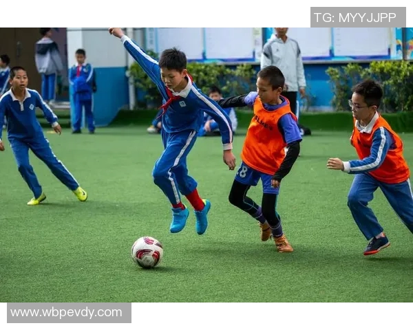 深圳足球明星盘点他们在绿茵场上的辉煌成就与影响力