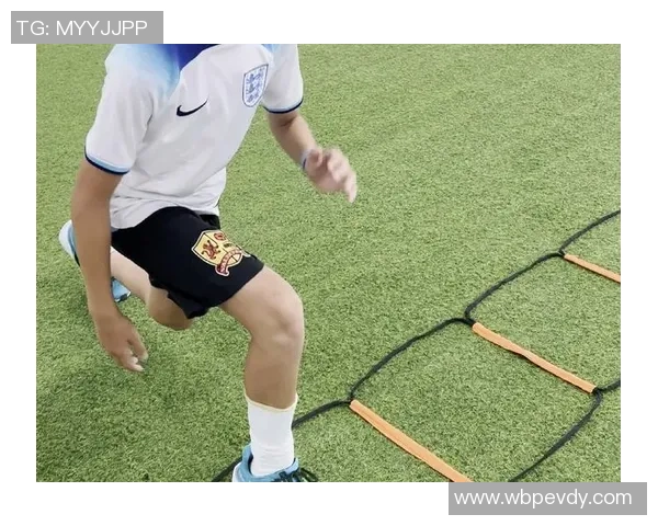 提升足球专项体能的科学训练方法与实践探索分享