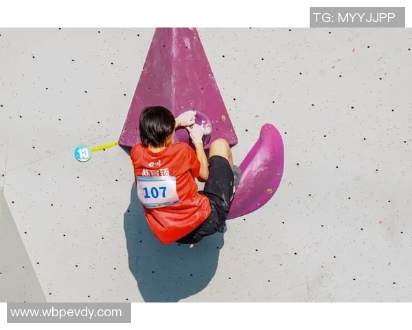 深圳攀岩队灵活性探讨：如何在攀岩运动中提升团队协作与个人能力